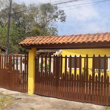 דירות Casa Dos Rocha Em Ubatuba - Kitnet Amarela מראה חיצוני תמונה
