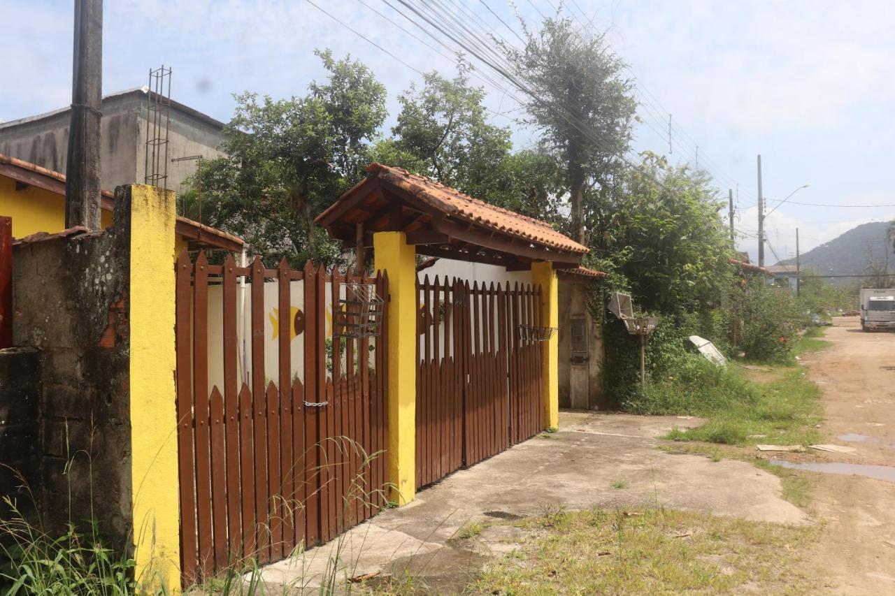 דירות Casa Dos Rocha Em Ubatuba - Kitnet Amarela מראה חיצוני תמונה